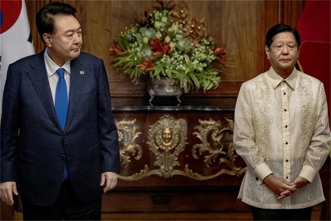 着中方高层的面马科斯要求东盟九国选边站凯发K8旗舰厅AG客服中菲在老挝交锋当(图8)