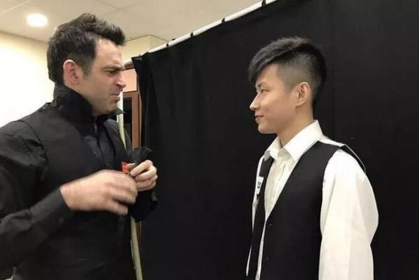 轰146-0英锦赛：赵心童“王者归来”k8凯发网站太强了！5-3赢2个赛点(图3)